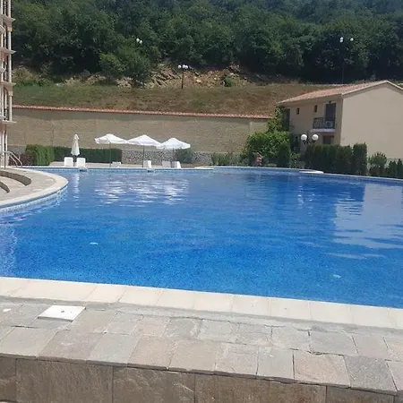 Romana Elenite